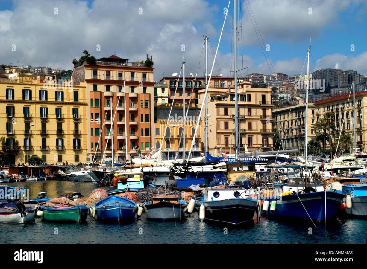 Napoli Sottosopra Chiaia公寓 外观 照片