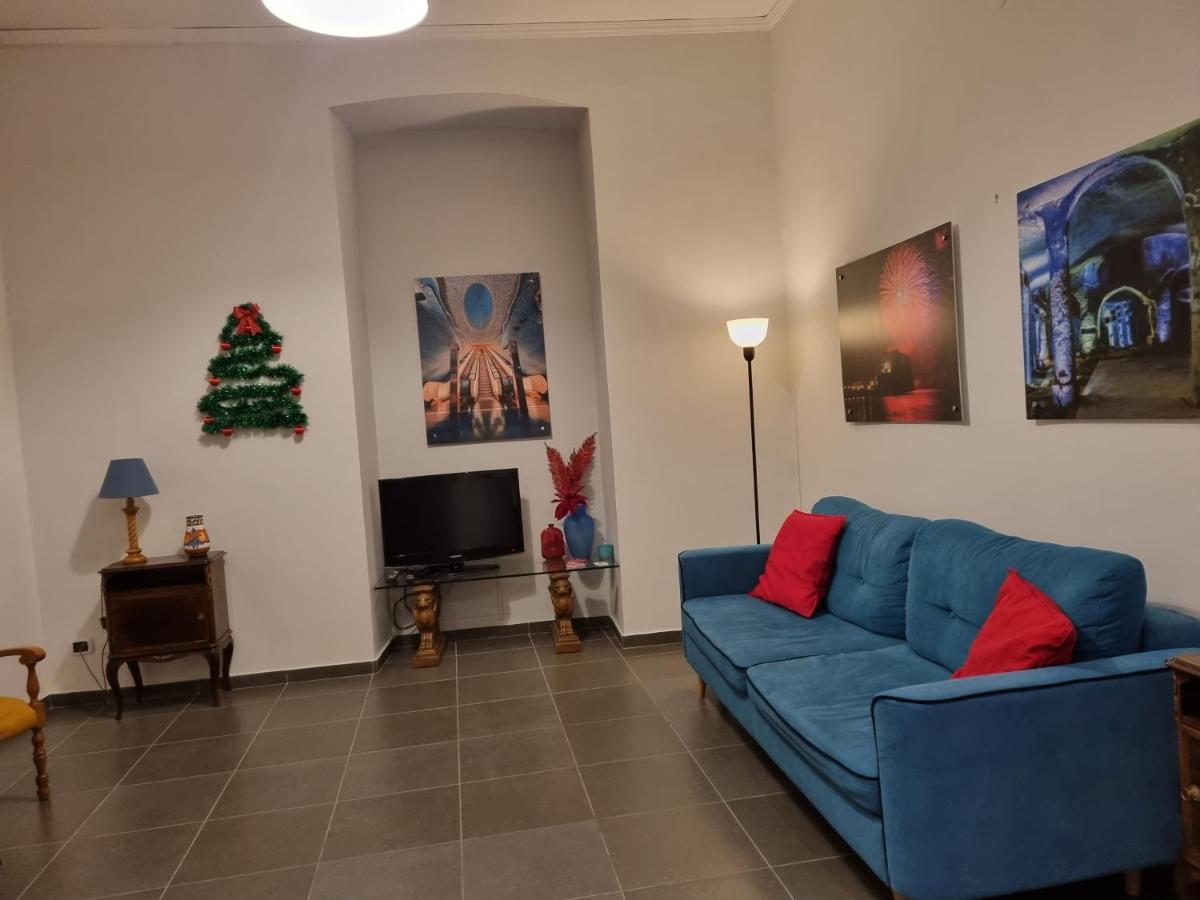 Napoli Sottosopra Chiaia公寓 外观 照片