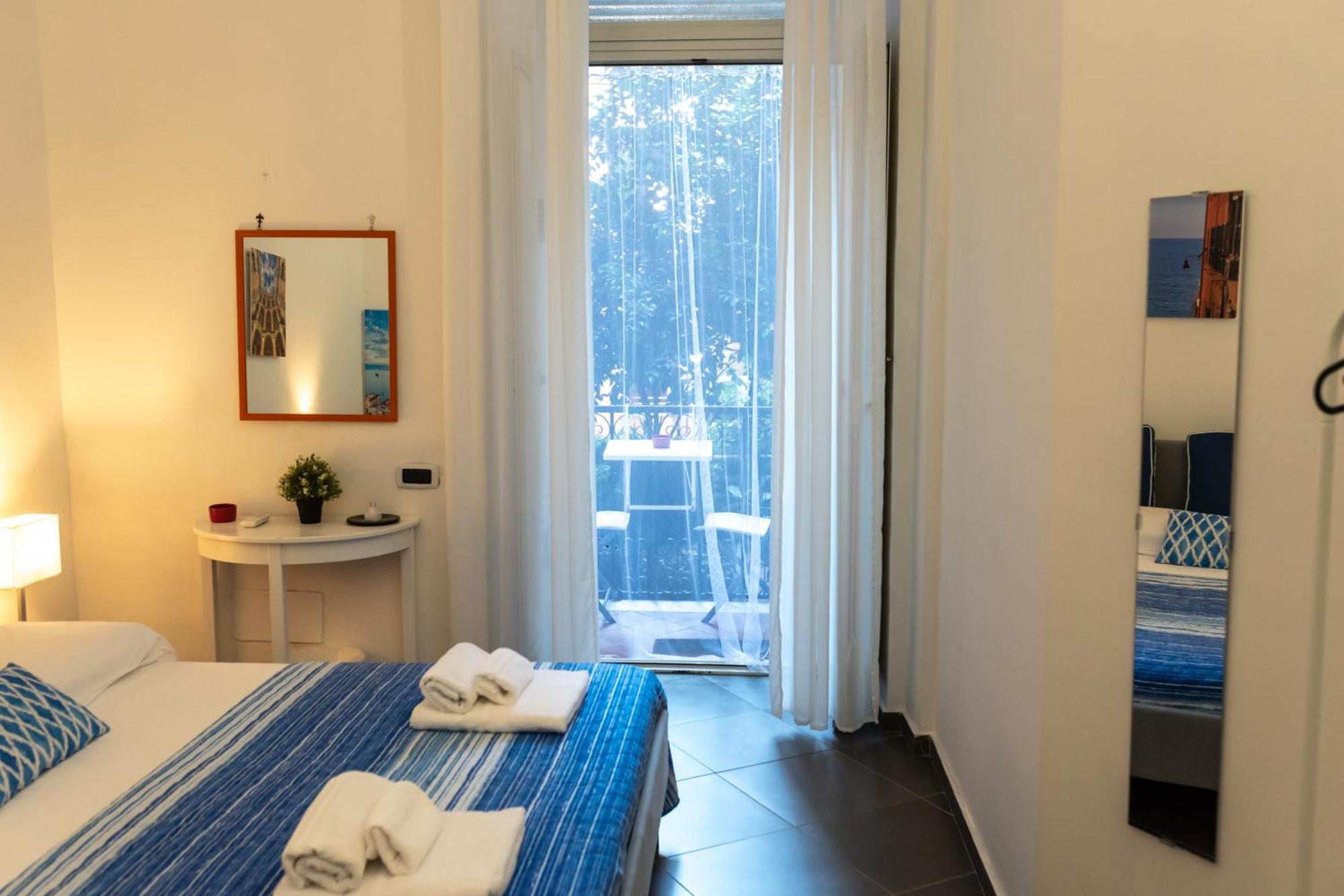 Napoli Sottosopra Chiaia公寓 外观 照片