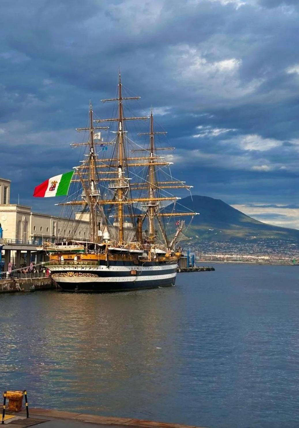 Napoli Sottosopra Chiaia公寓 外观 照片